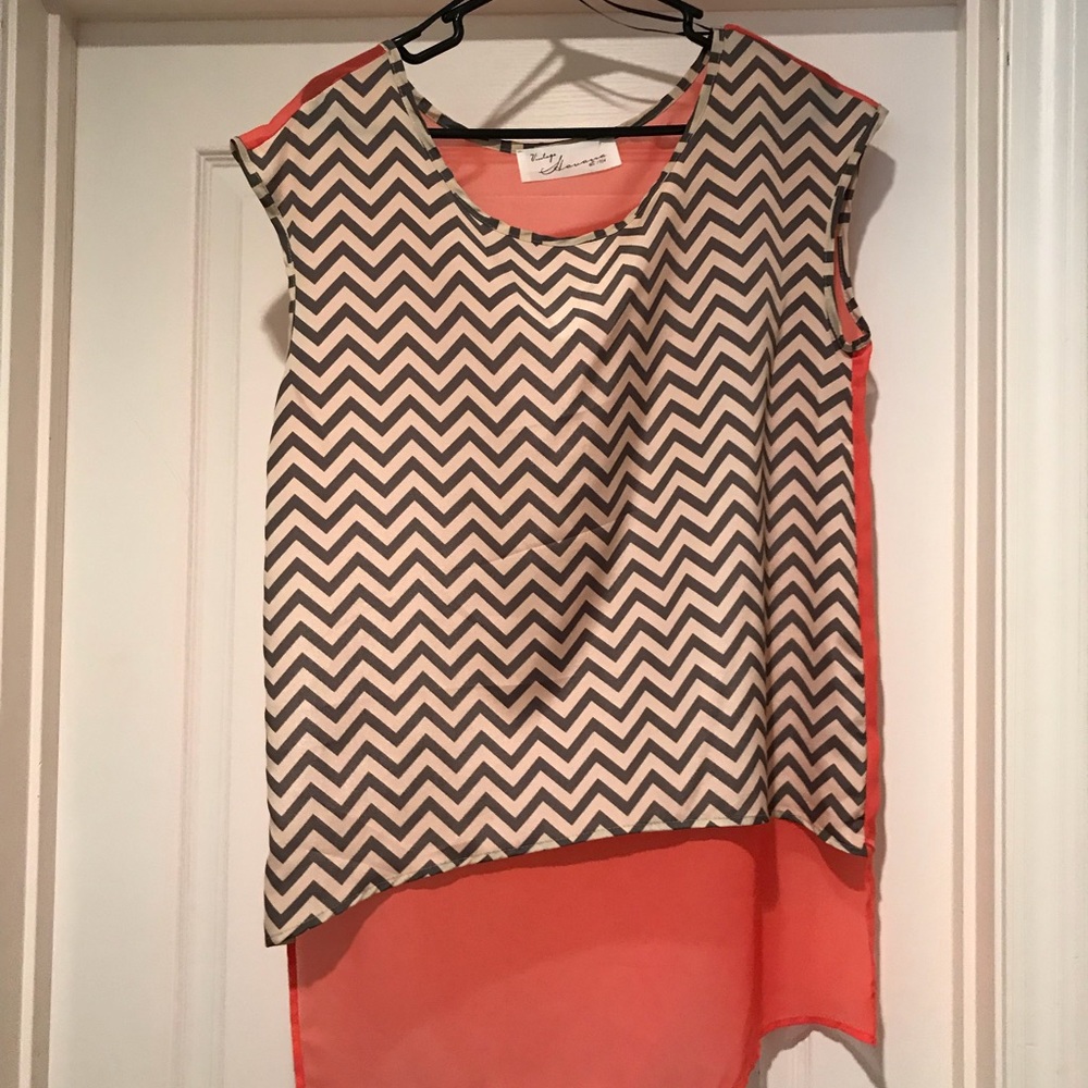Cute chevron shirt.
